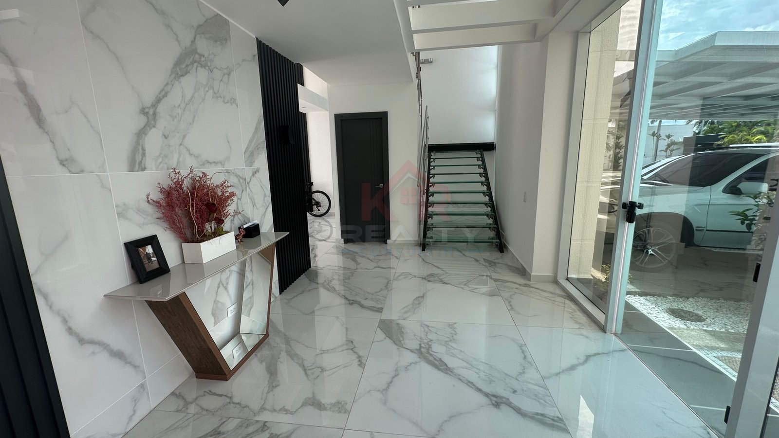 VENTA DE CASA EN COSTA ESMERALDA COSTA SUR, DE LUJO REMODELADA. VENTA DE CASA EN COSTA ESMERALDA COSTA SUR, DE LUJO REMODELADA.