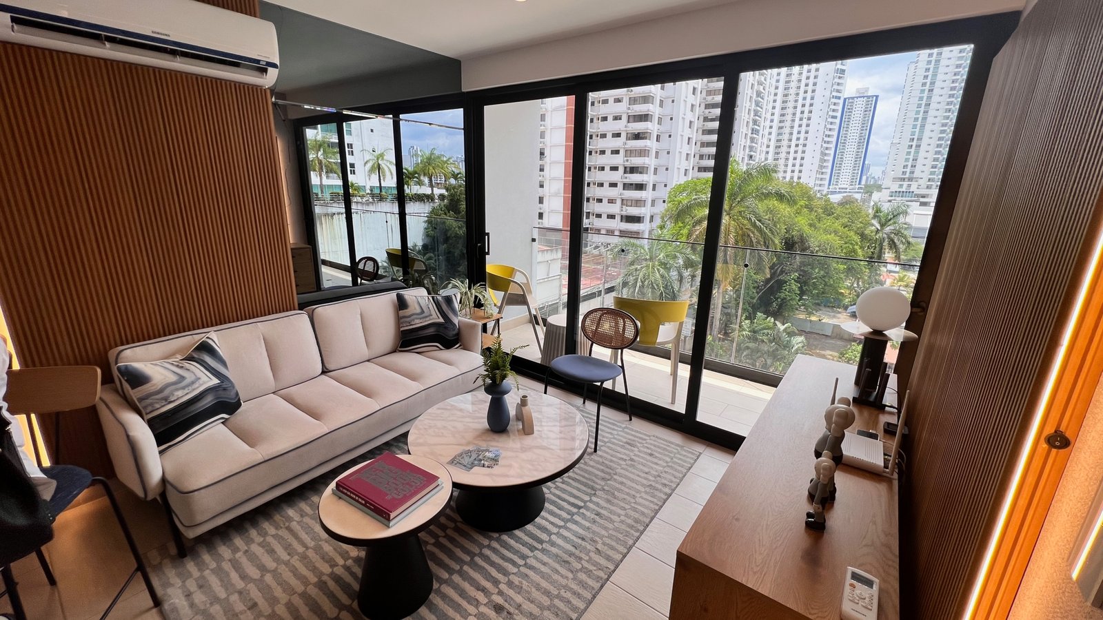 VENTA DE APARTAMENTO EN SAN FRANCISCO -RENTA A TRAVÉS DE AIRBNB VENTA DE APARTAMENTO EN SAN FRANCISCO -RENTA A TRAVÉS DE AIRBNB