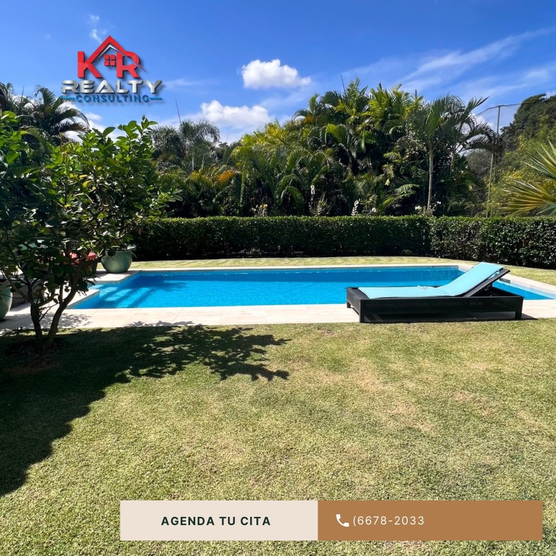 VENTA DE CASA DE ESQUINA CON PISCINA EN TUCÁN COUNTRY CLUB & GOLF