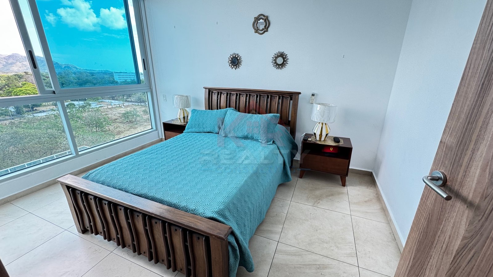 APARTAMENTO EN VENTA EN GORGONA, ROYAL PALM, INVERSIONISTA o JUBILADO