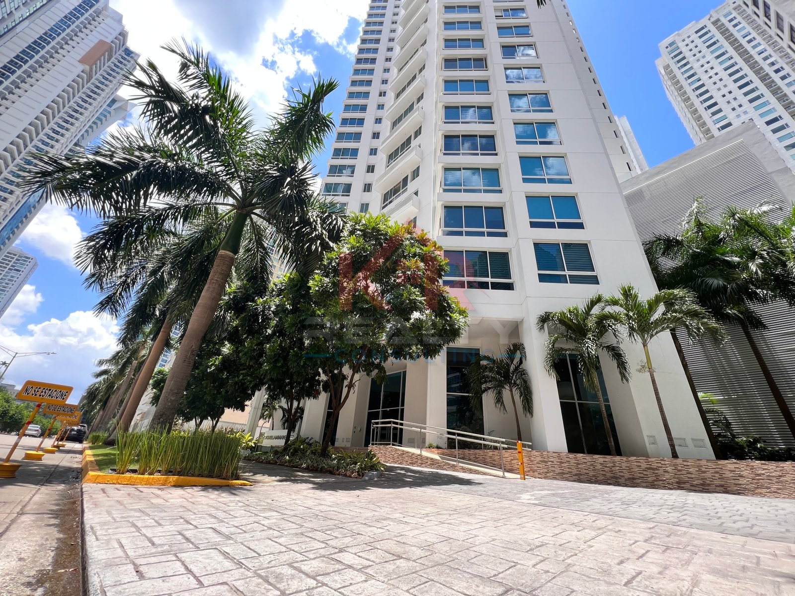 ALQUILER DE APARTAMENTO EN COSTA DEL ESTE SEMI AMOBLADO