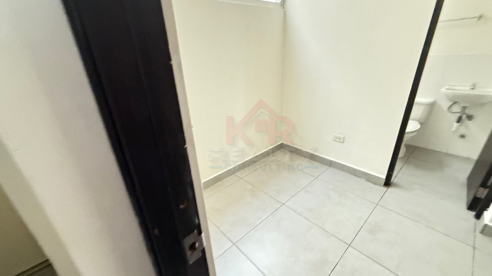 VENTA EN BRISAS DEL GOLF CASA DE 298 M², 3 RECÁMARAS, $310,000