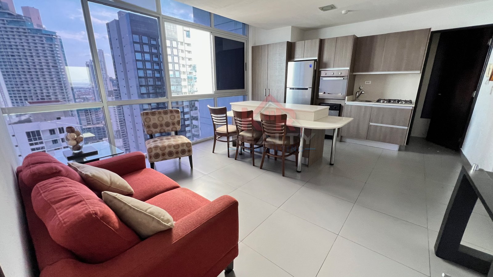 VENTA DE APARTAMENTO EN COLORES DE BELLA VISTA AMOBLADO , NEGOCIABLE