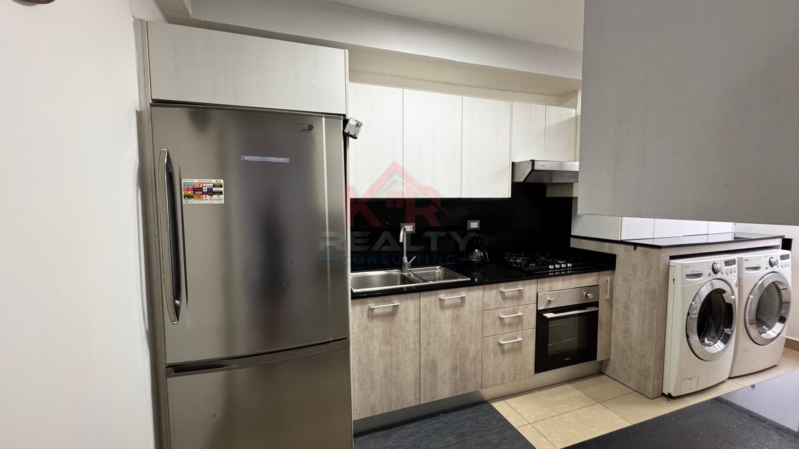 APARTAMENTO EN VENTA EN P.H SAN FRANCISCO BAY