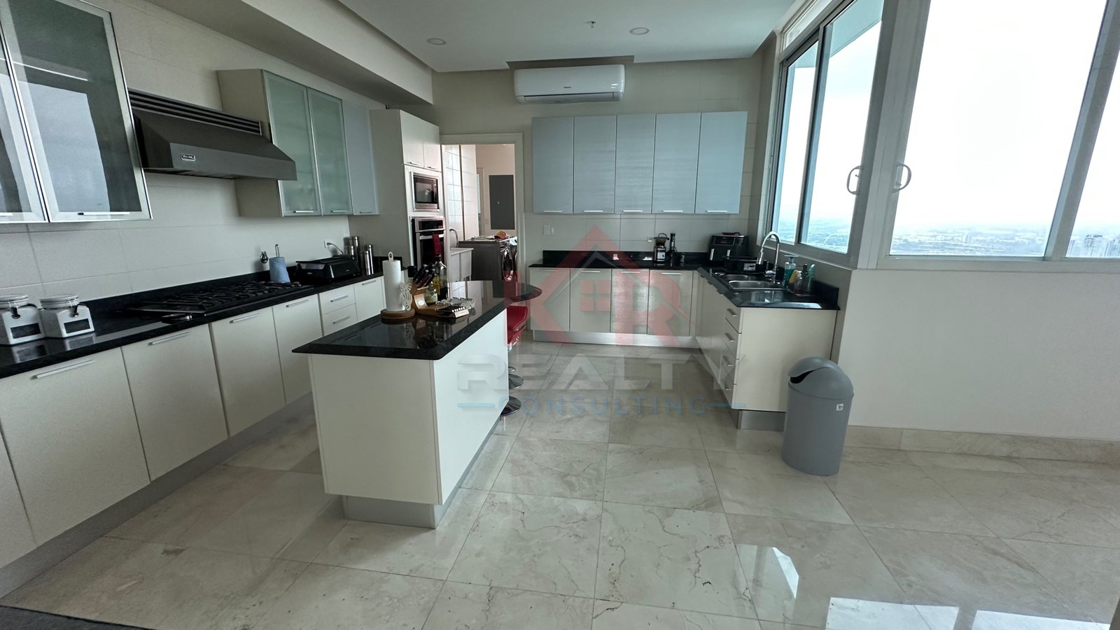 APARTAMENTO EN VENTA EN P.H VITRI COSTA DEL ESTE APARTAMENTO EN VENTA EN P.H VITRI COSTA DEL ESTE