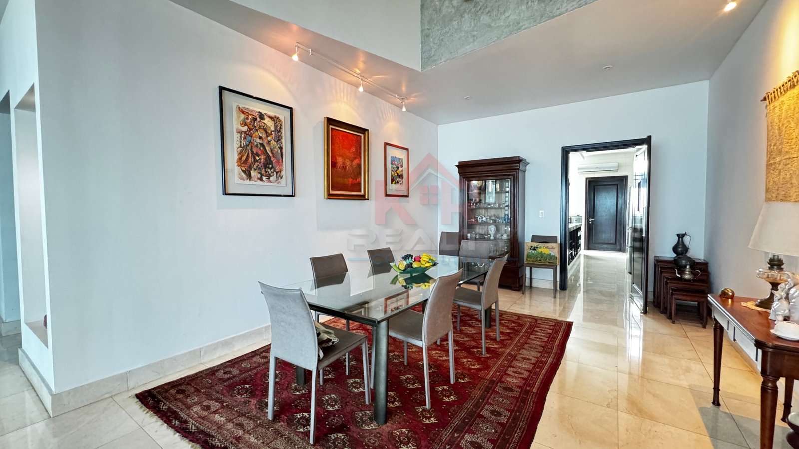 VENTA DE APARTAMENTO EN COSTA DEL ESTE EN EL P.H. VITRI REMODELADO. VENTA DE APARTAMENTO EN COSTA DEL ESTE EN EL P.H. VITRI REMODELADO.