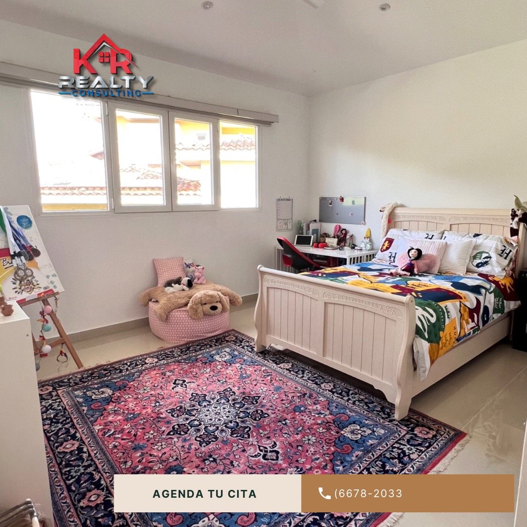 VENTA DE CASA DE ESQUINA CON PISCINA EN TUCÁN COUNTRY CLUB & GOLF