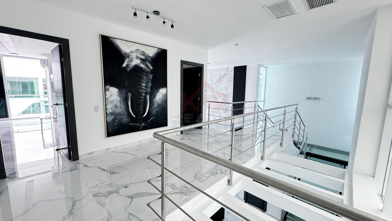 VENTA DE CASA EN COSTA ESMERALDA COSTA SUR, DE LUJO REMODELADA. VENTA DE CASA EN COSTA ESMERALDA COSTA SUR, DE LUJO REMODELADA.
