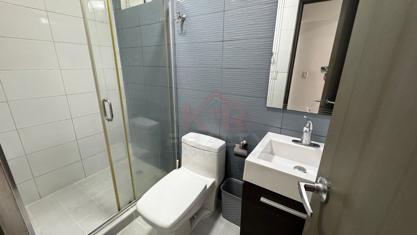 APARTAMENTO EN VENTA O ALQUILER EN P.H. METROPOLITAN PARK, 3 RECAMÁRAS APARTAMENTO EN VENTA O ALQUILER EN P.H. METROPOLITAN PARK, 3 RECAMÁRAS