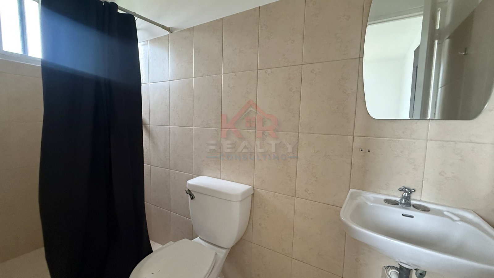 VENTA DE APARTAMENTO EN P.H. VISTABELLE TOWER EN HATO PINTADO $135,000