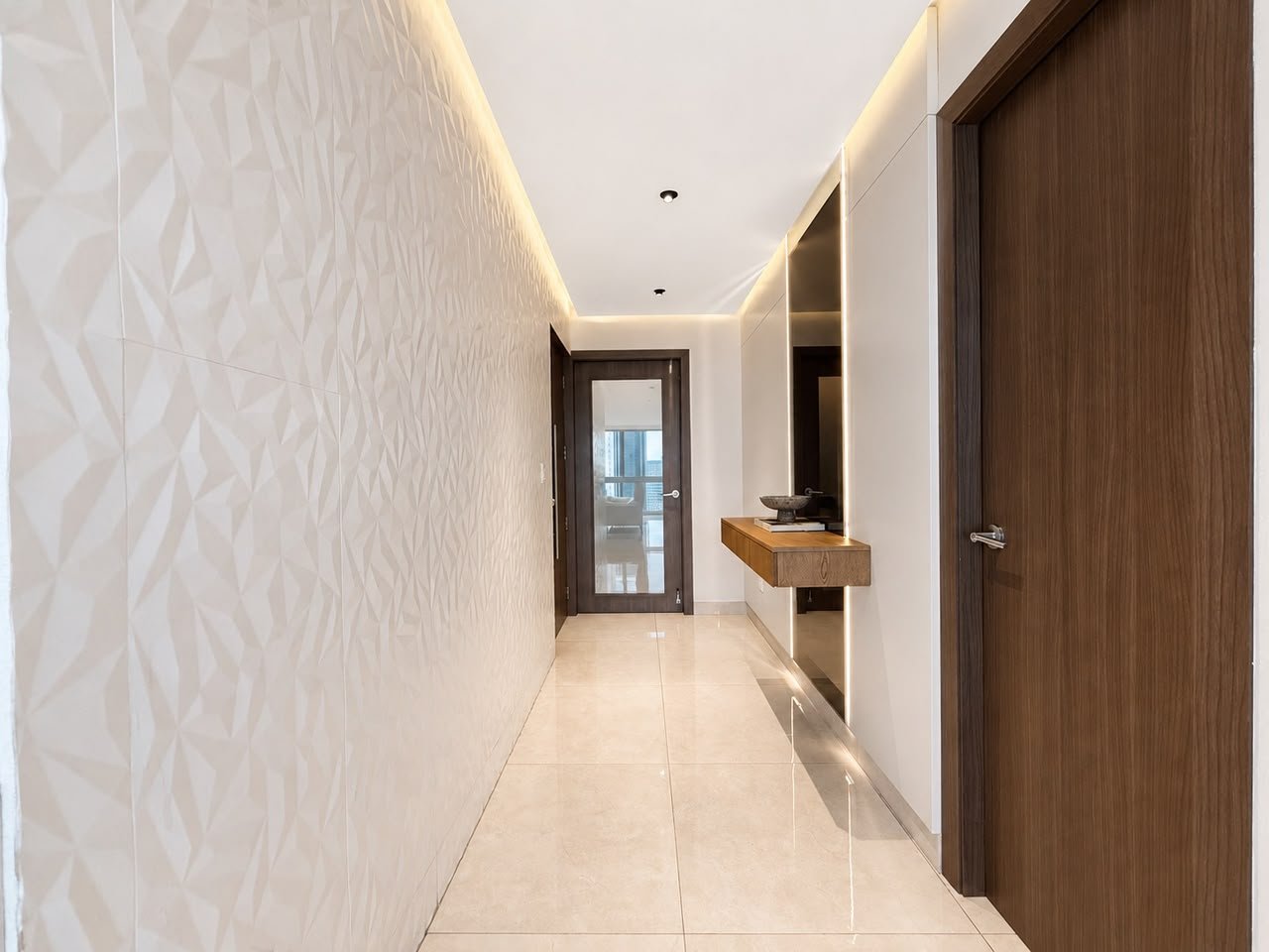 APARTAMENTO REMODELADO EN PH SOL DEL ESTE, COSTA DEL ESTE | 147 M²